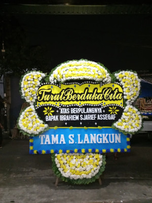 Papan Bunga Duka di Sindangmandi